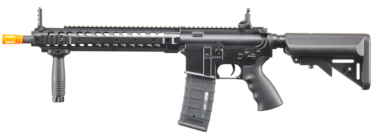 Atlas Custom Works Full Metal M4 Series Airsoft AEG with Free Floating RIS Atlas Custom Works Full Metal M4 Series Airsoft AEG with Free Floating RIS